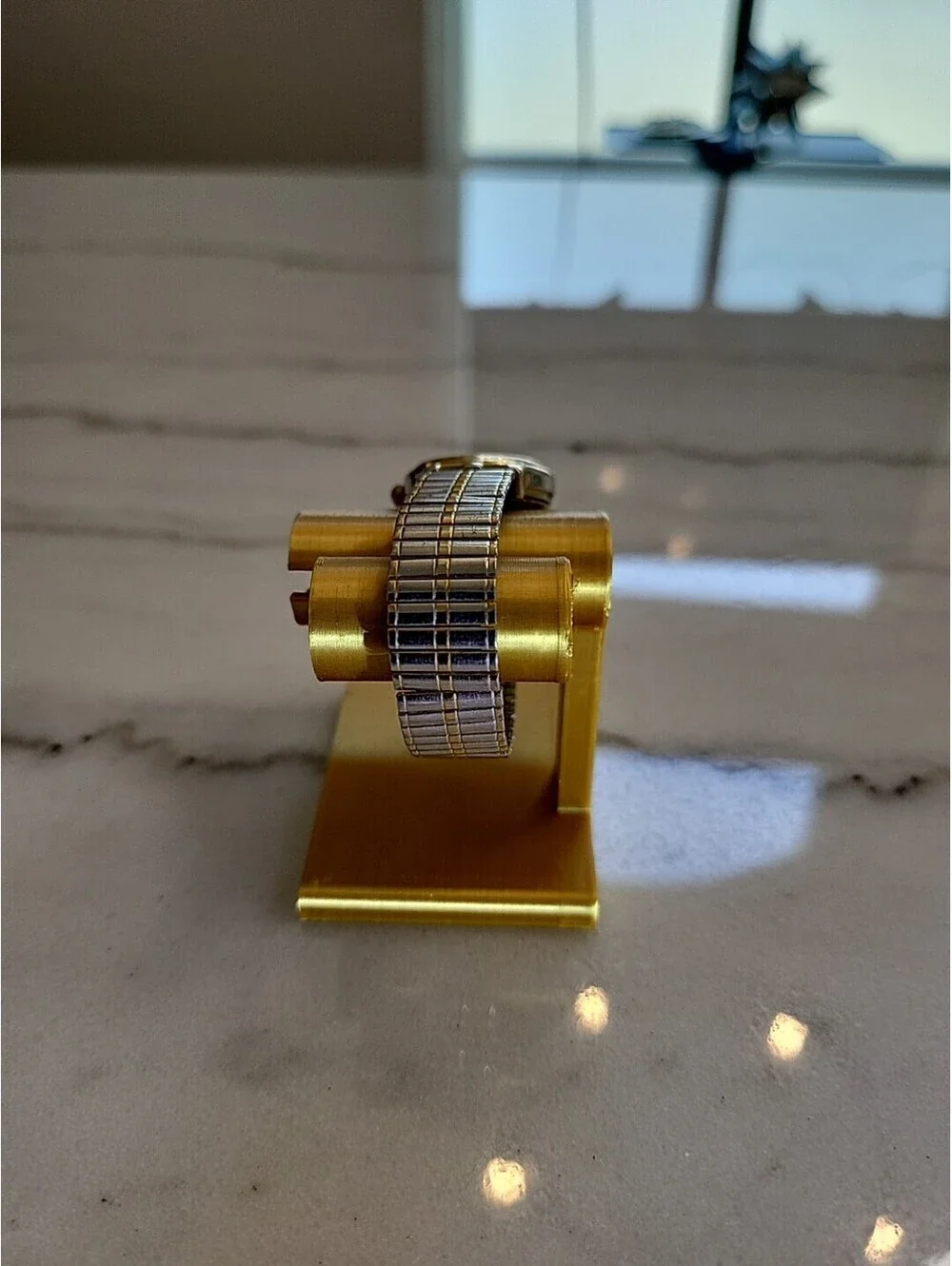 Vtg LA Gear Womans Watch Stretch Band Two- Toned OSFA New Battery 23mm Works